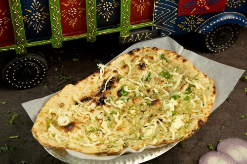 Chilly Cheese Coriander Naan 